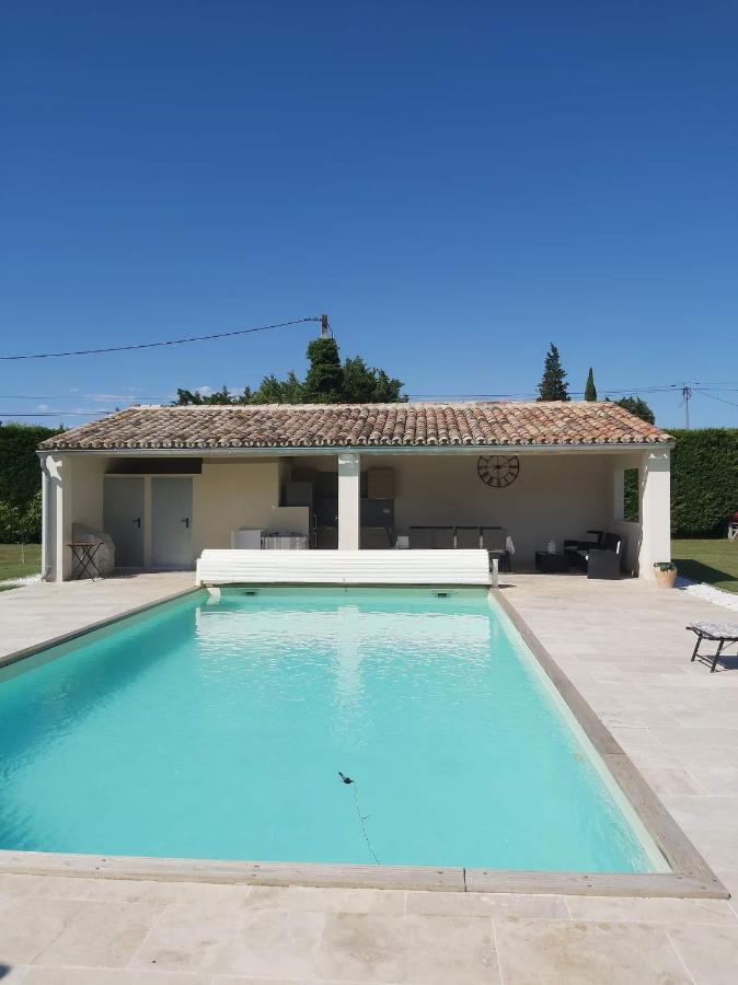 Studio Au Calme Avec Piscine Et Toutes Les Commodites Necessaires Le Thor Ngoại thất bức ảnh